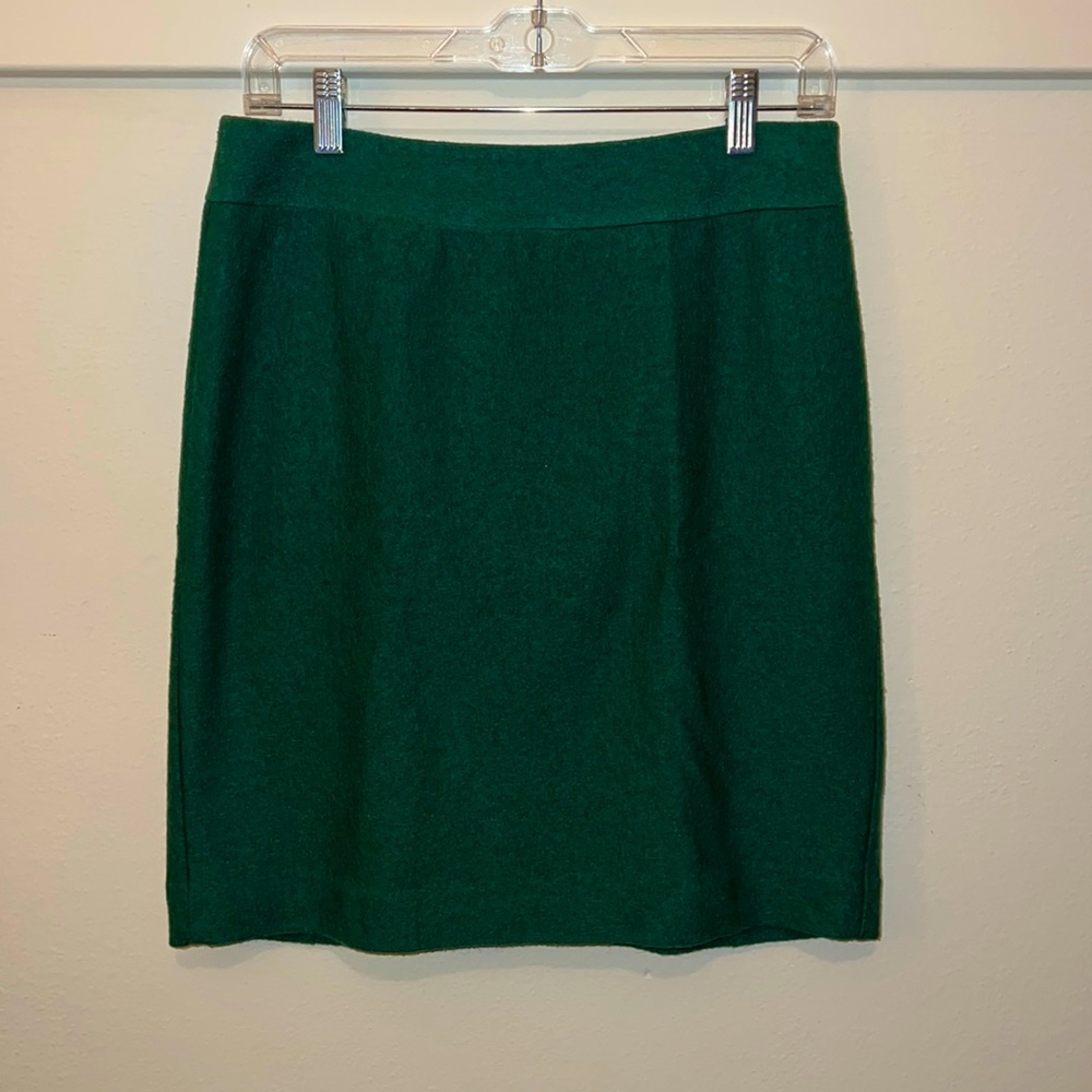 Classy green skirt from Banana Republic.